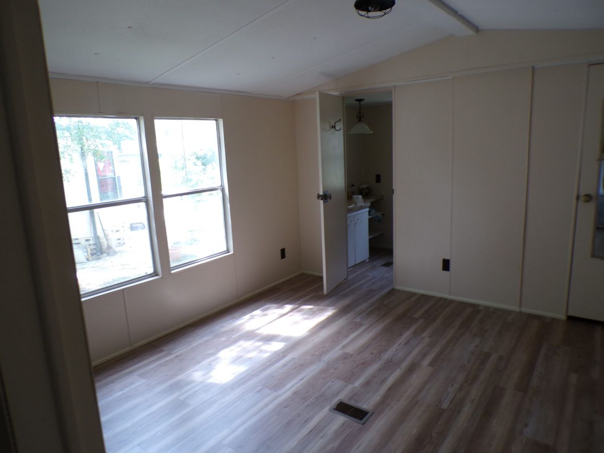 504 Skycrest Drive