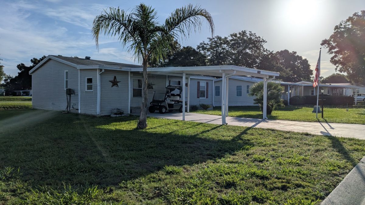 5829 SW 60th Place
