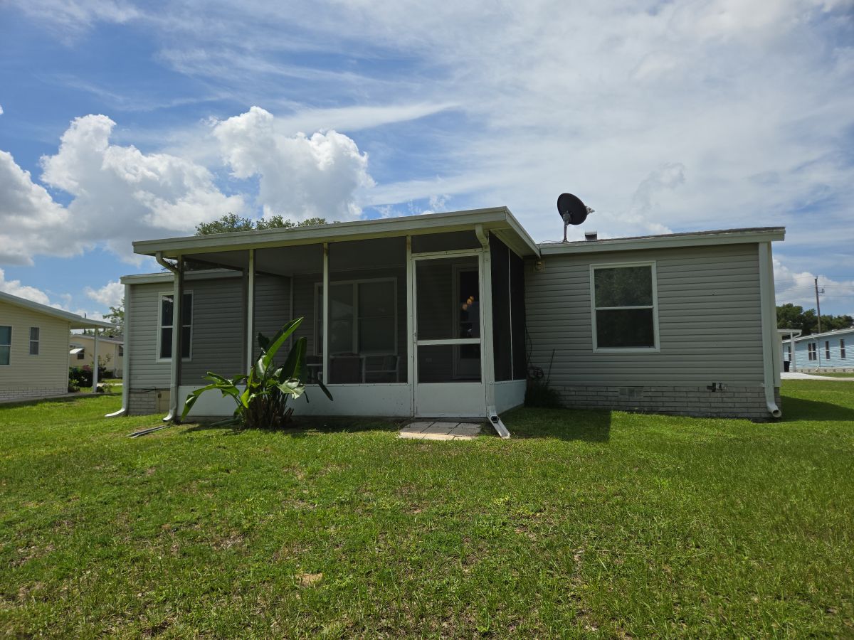 5829 SW 60th Place