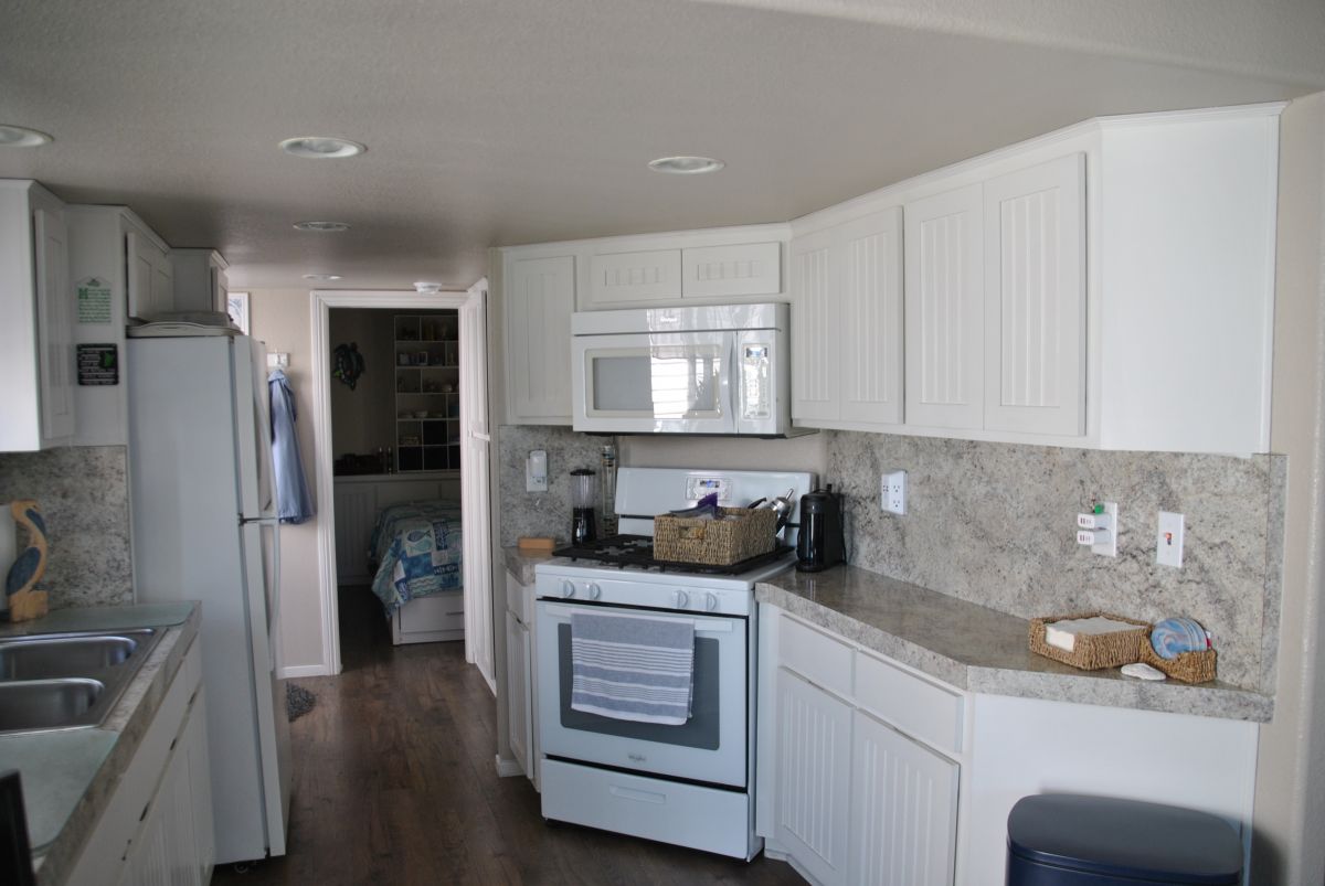 200 S. Dolliver St, Site 375
