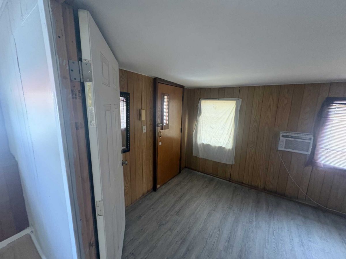 5201 W Camelback Rd, Site F130