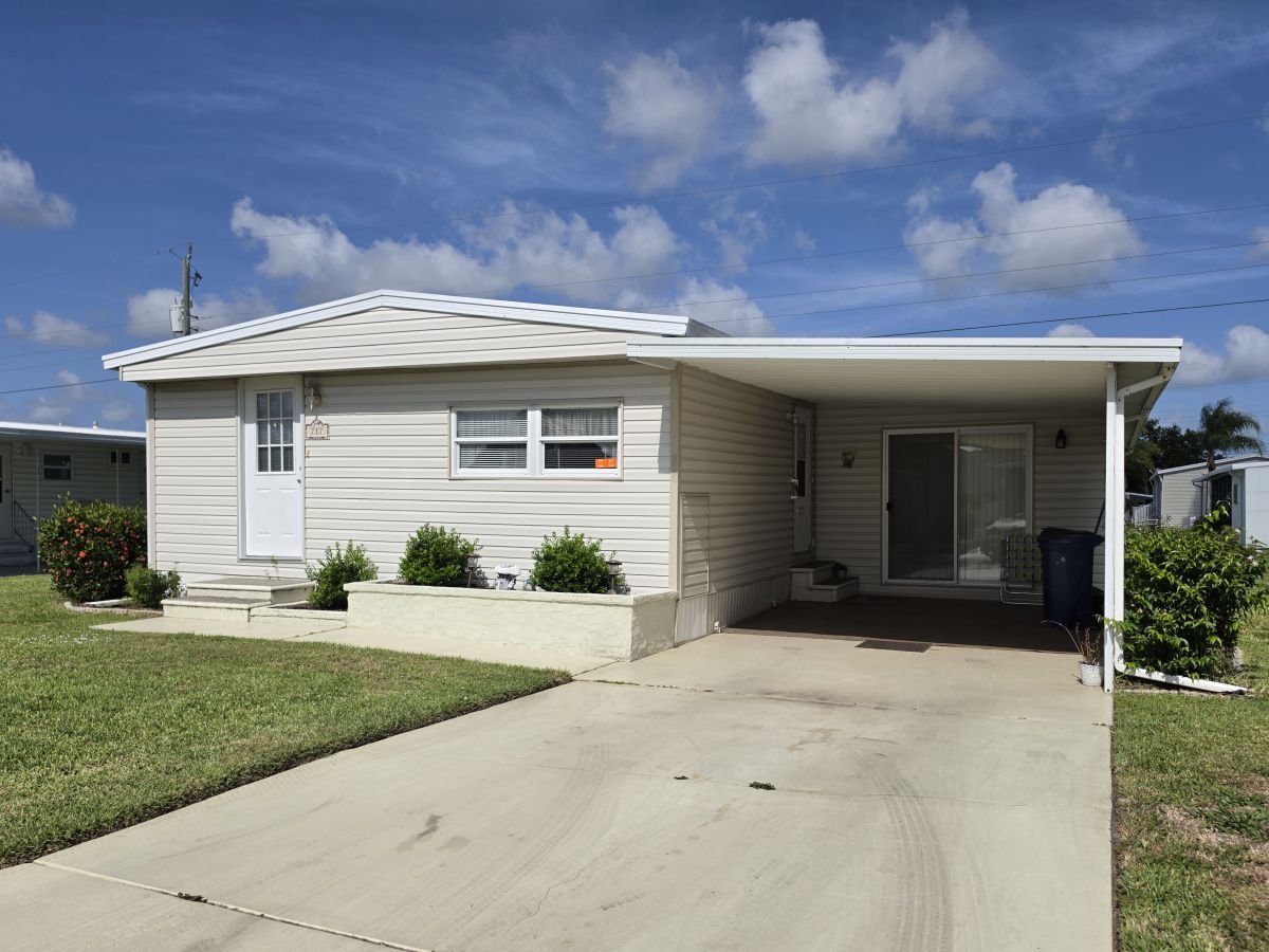3901 Bahia Vista St. #717