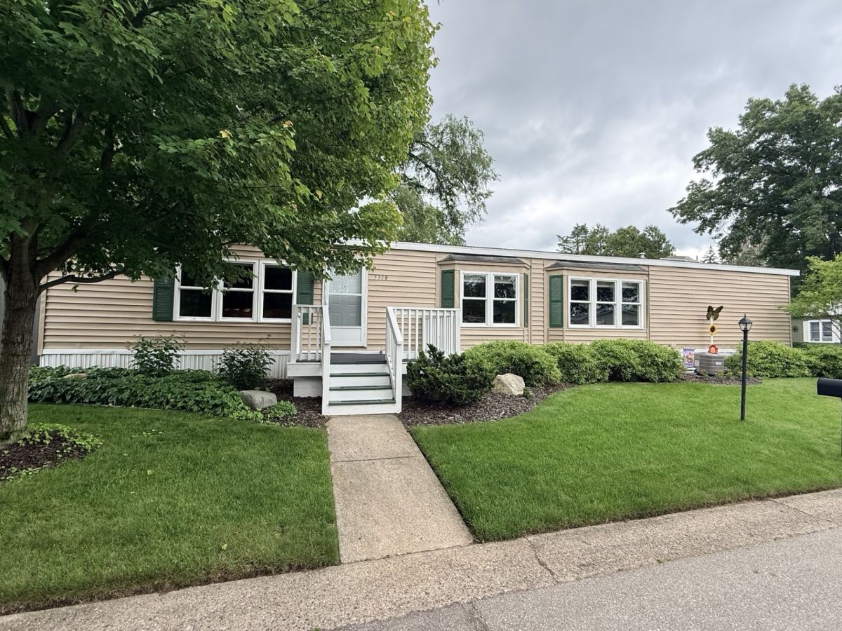 5318 Meadowmoor