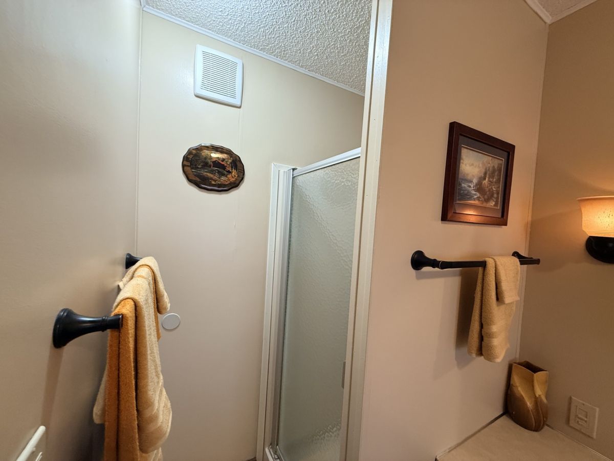 5318 Meadowmoor