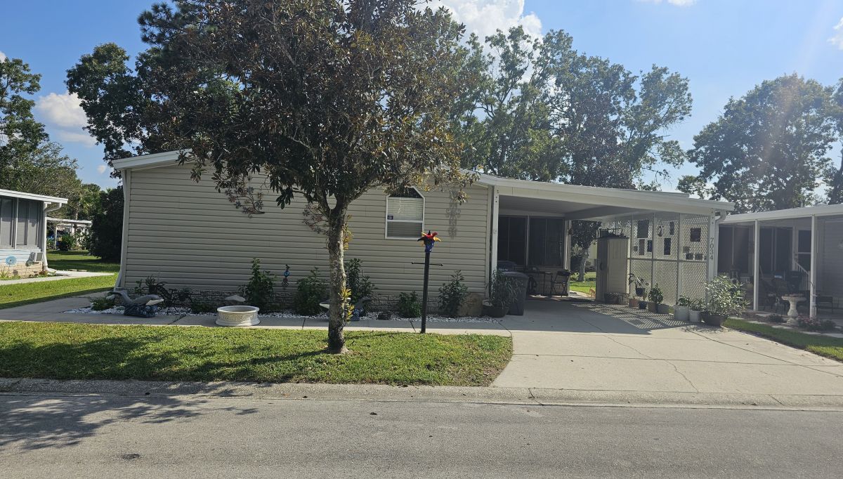 7034 W Eatonshire Path