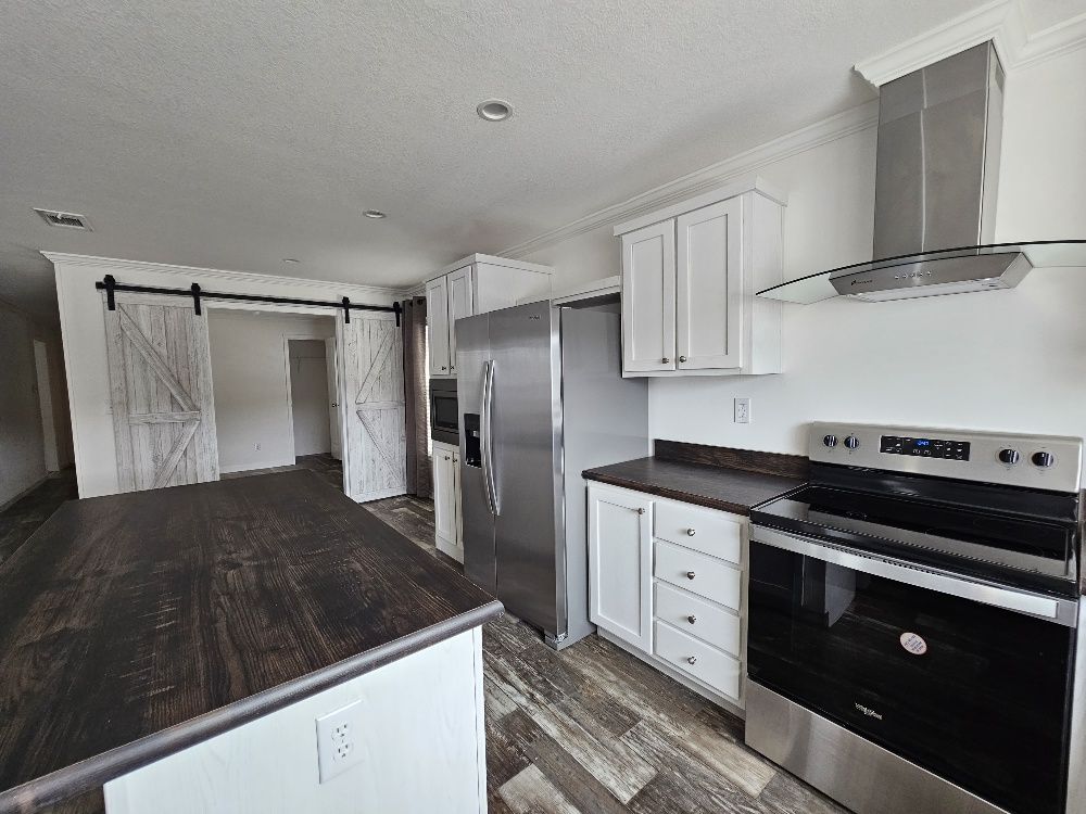 214 Belleza Blvd