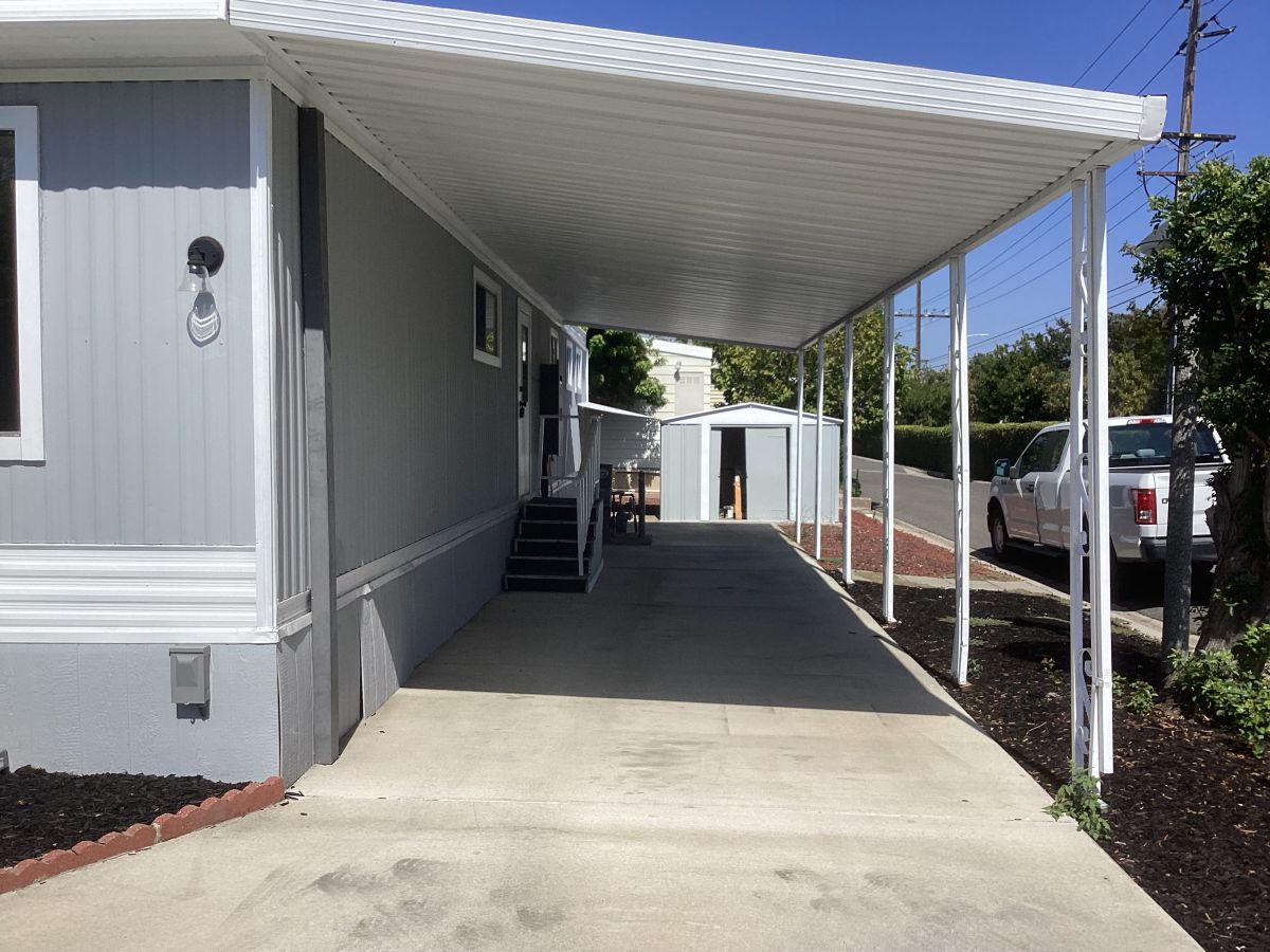 1001 West Lambert Road #084