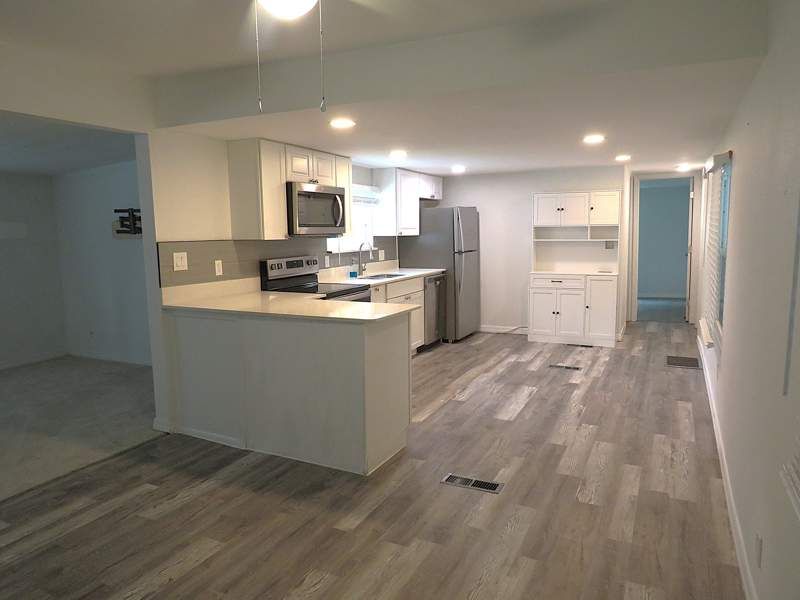 825 Poinsettia St.