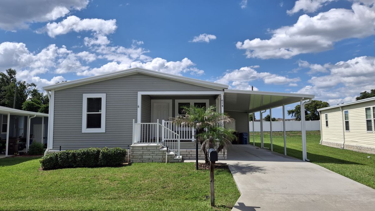 3000 US HWY 17/92 W LOT #614