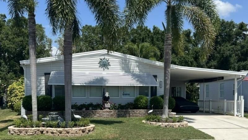 162 Palm Blvd