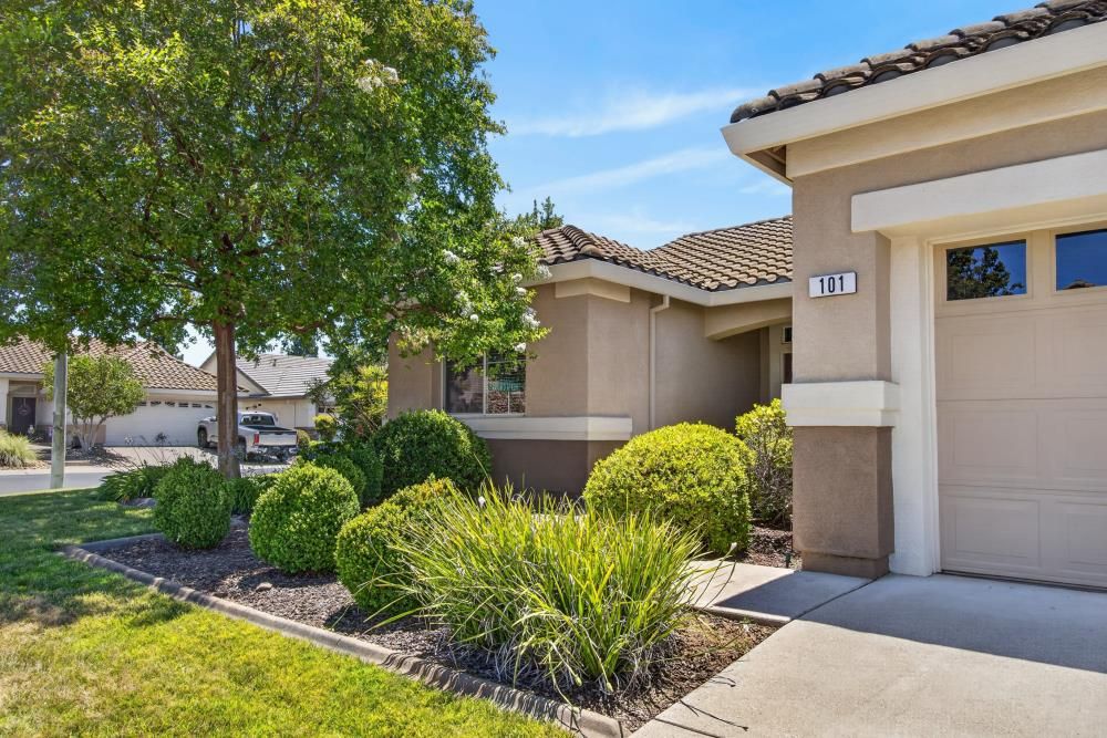 101 Southern Cross Court