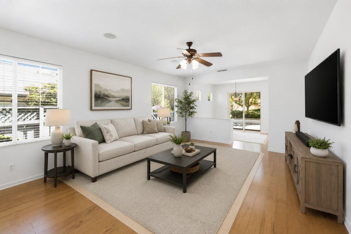 869 Greenridge Court