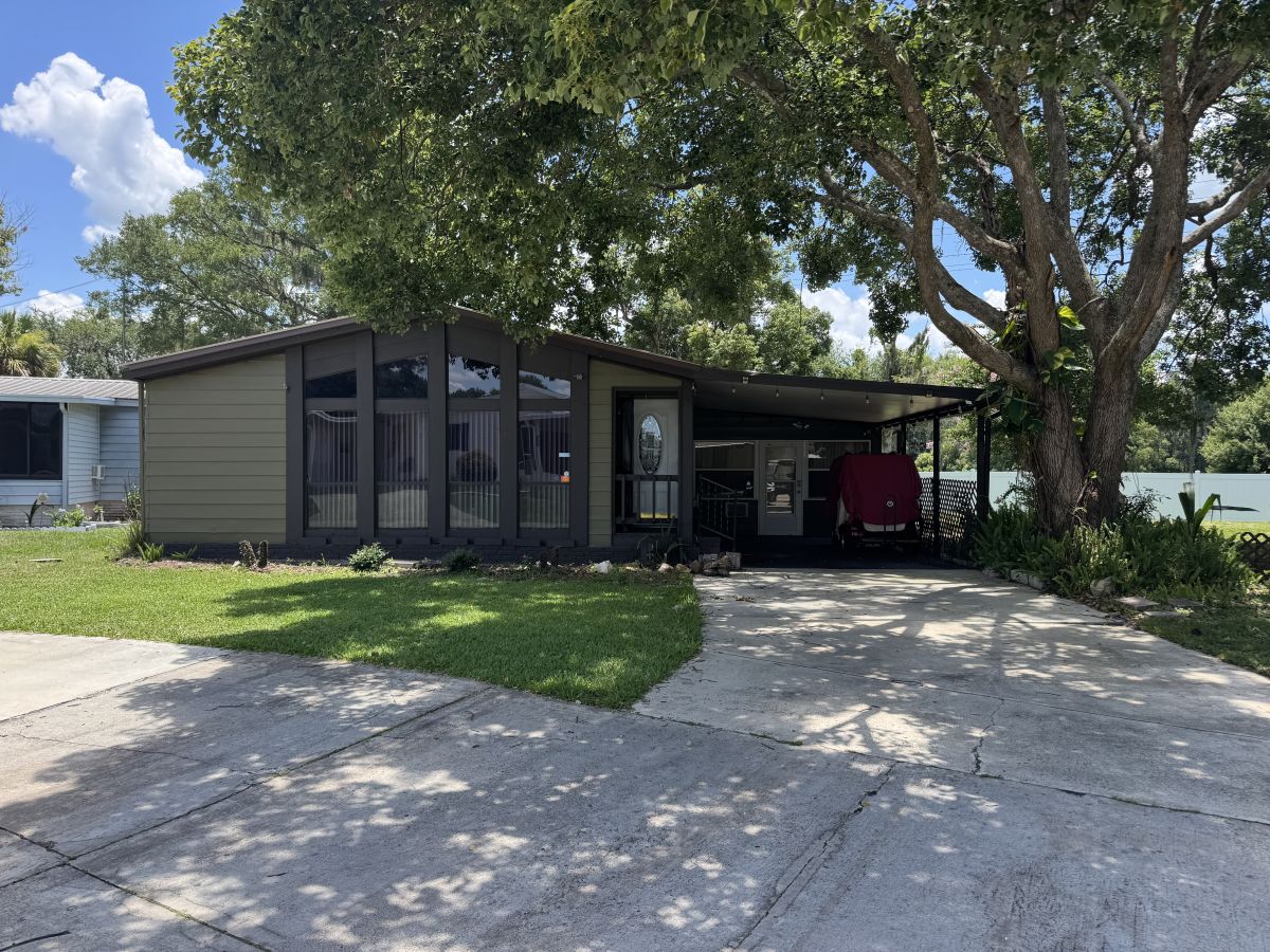 1635 Geranium Loop