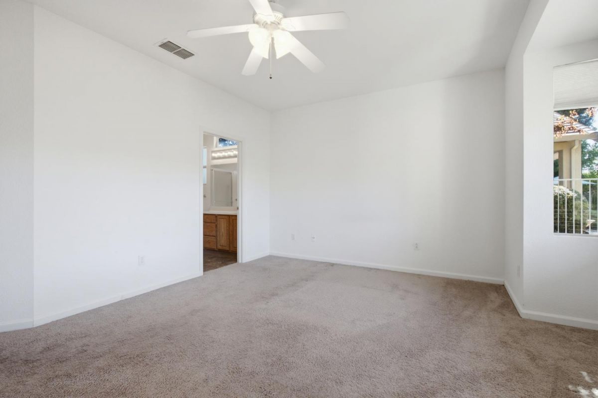600 Waterfield Court