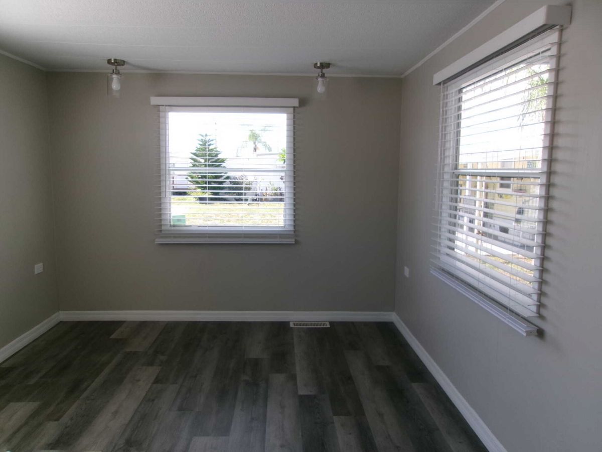 2701 34th St N Lot #121