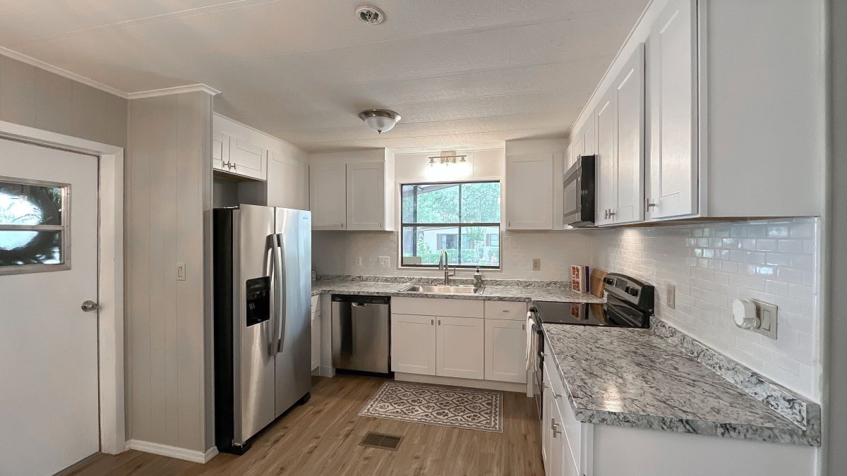 102 Magnolia Dr