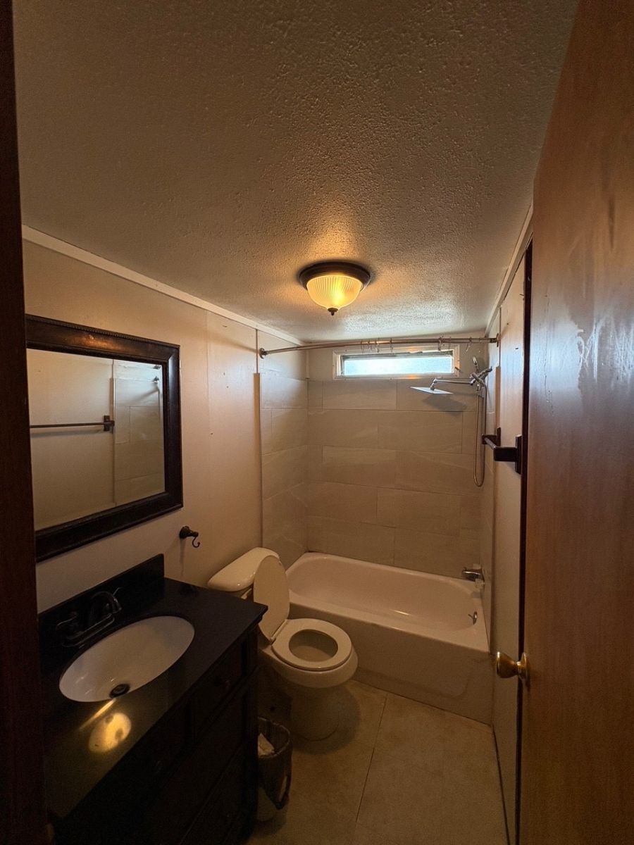 863 Santa Fe Drive