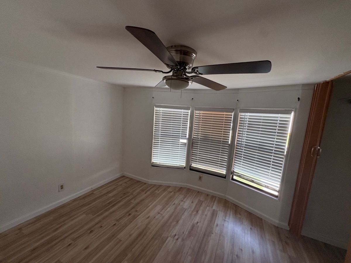 863 Santa Fe Drive