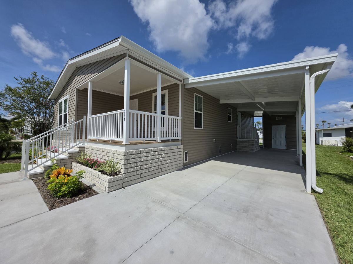 3901 Bahia Vista St. #731