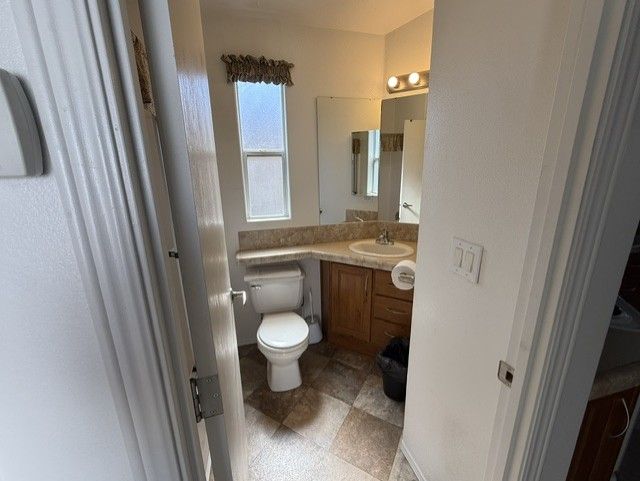 1110 North Henness Road, Site 894