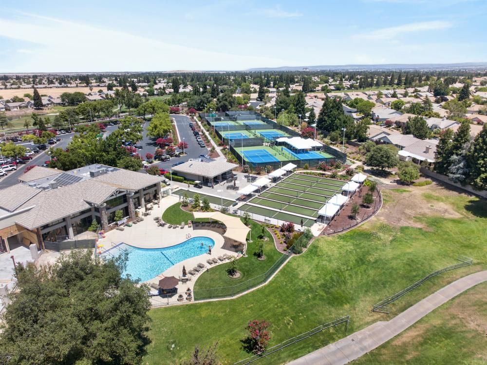 632 Blackstone Court