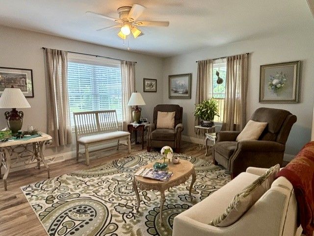 5 Whitewood Road