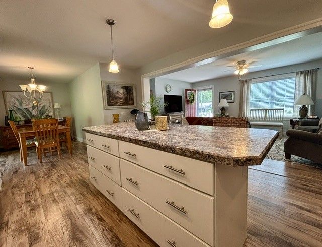 5 Whitewood Road