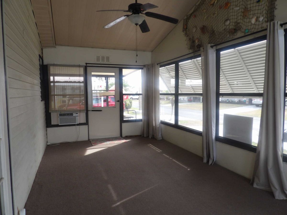 2692 NE Highway 70 Lot 79
