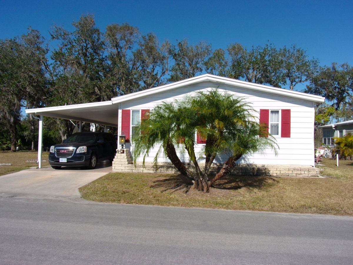 2692 NE Hwy 70, #40