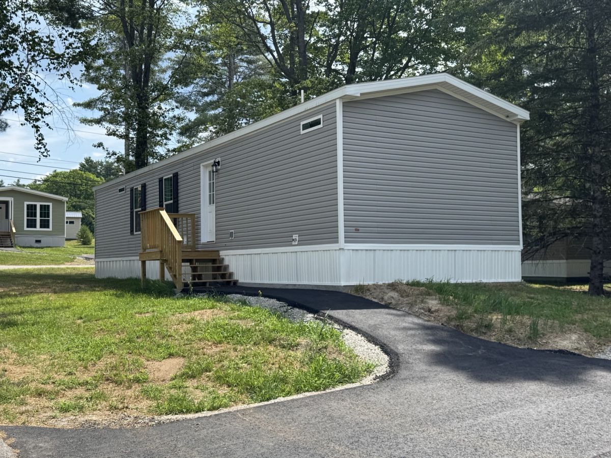 80 Town and Country Dr