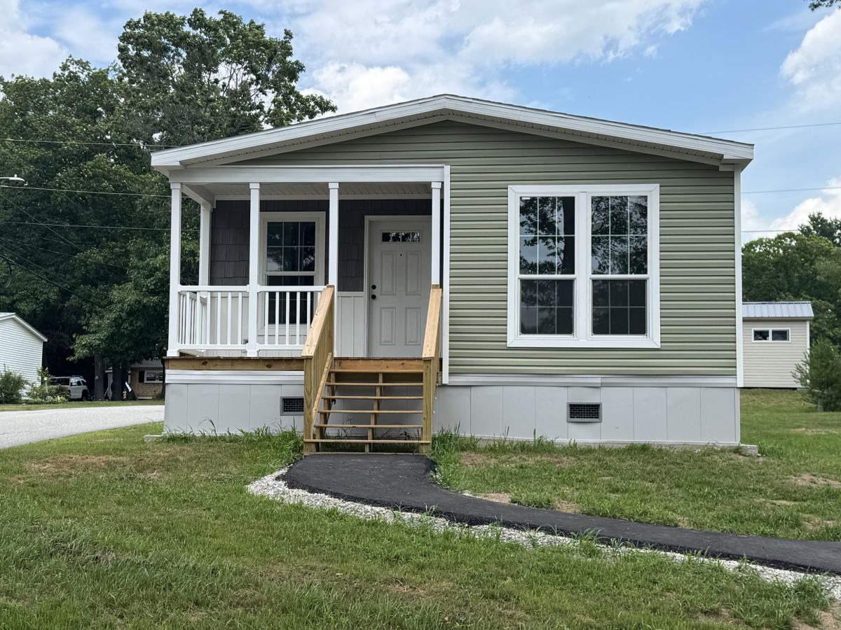 66 Town and Country Dr