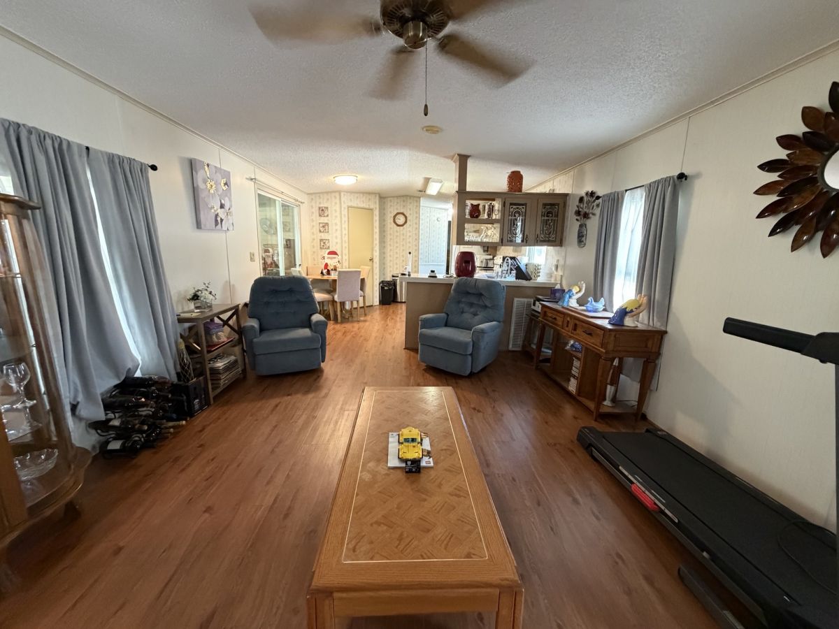 272 DIXIE CIRCLE