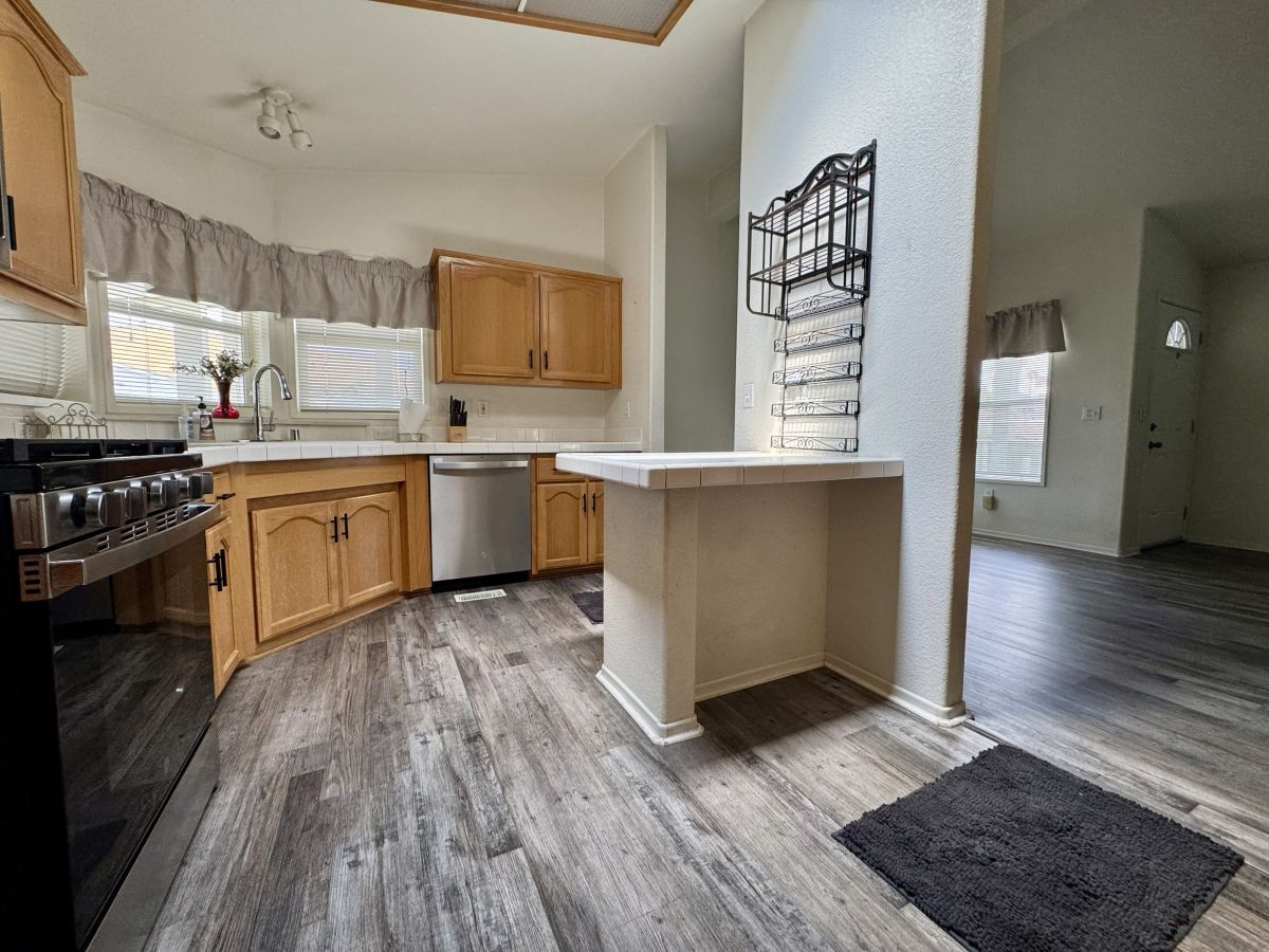 2200 W Wilson St # 101