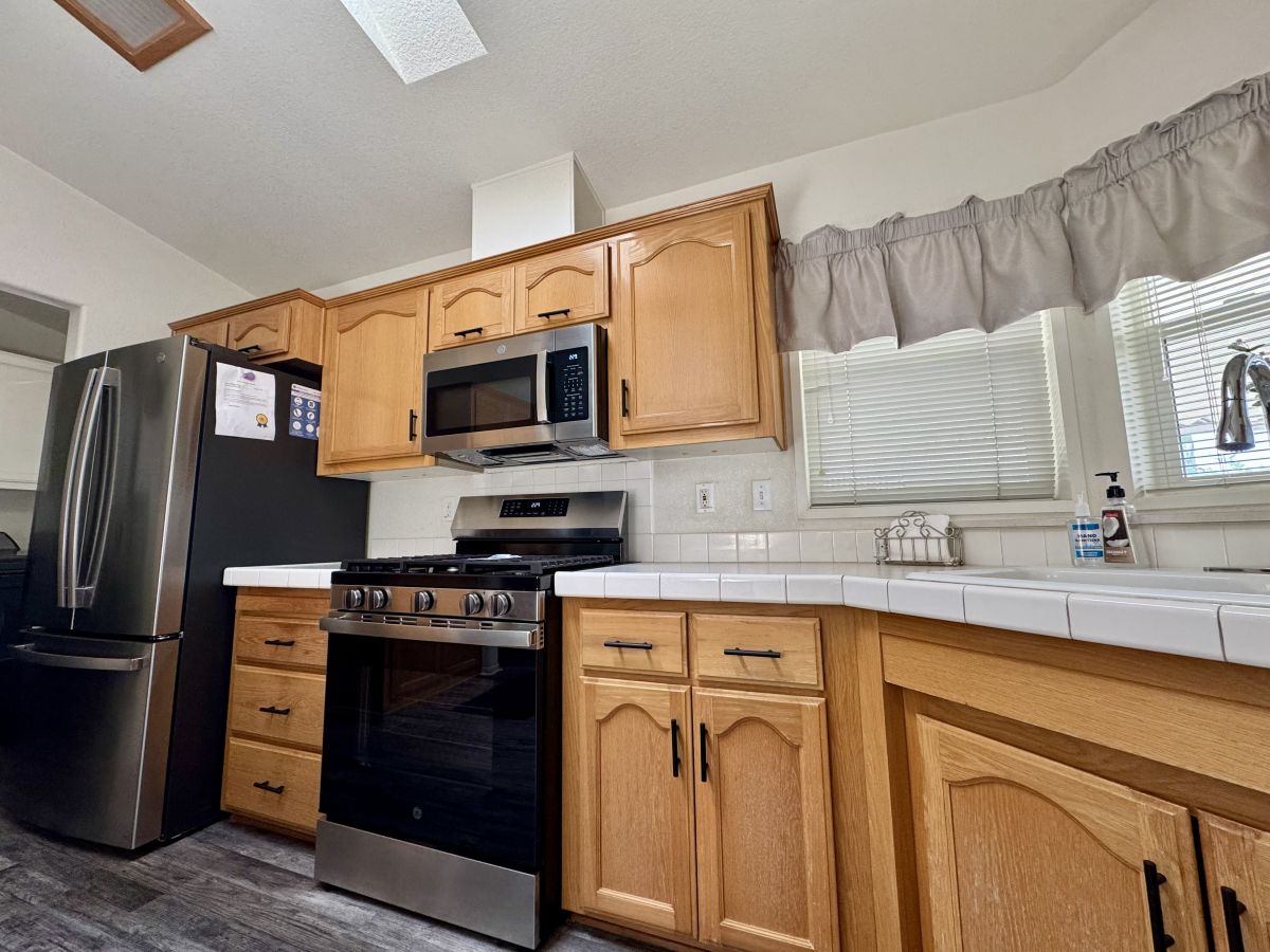 2200 W Wilson St # 101