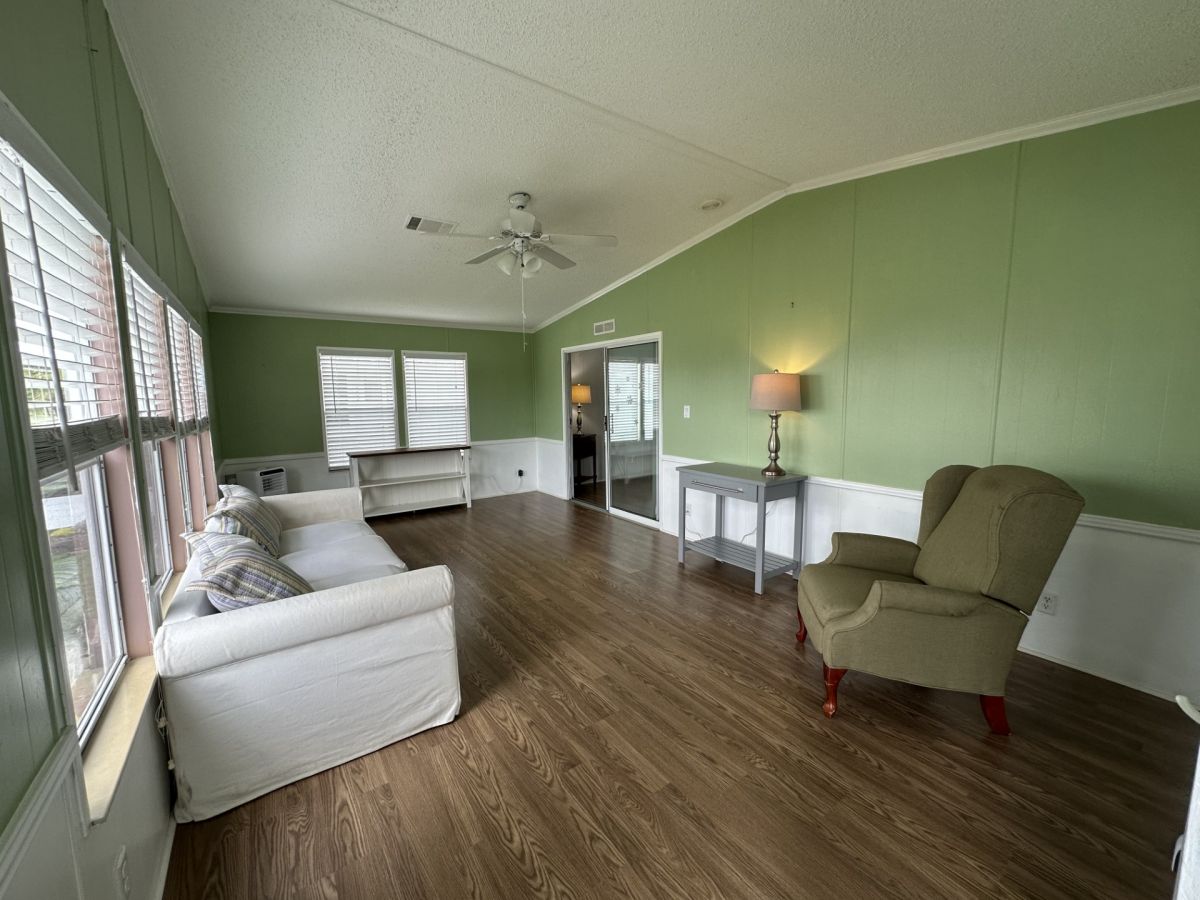 2302 KELLY DRIVE