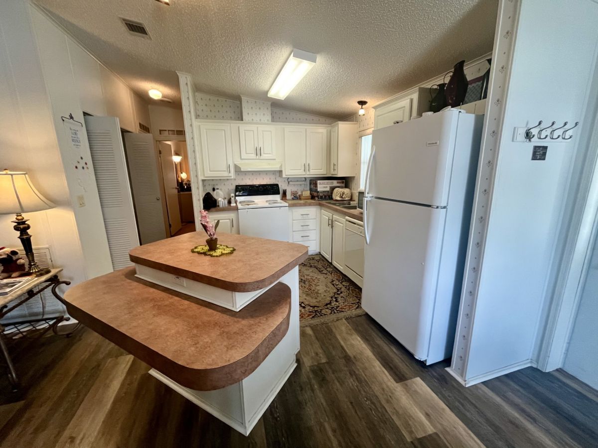 2550 State Rd. 580 #0416