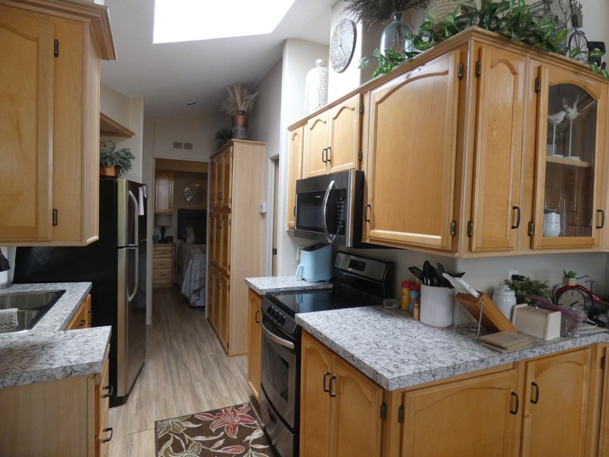 1110 North Henness Road, Site 1068