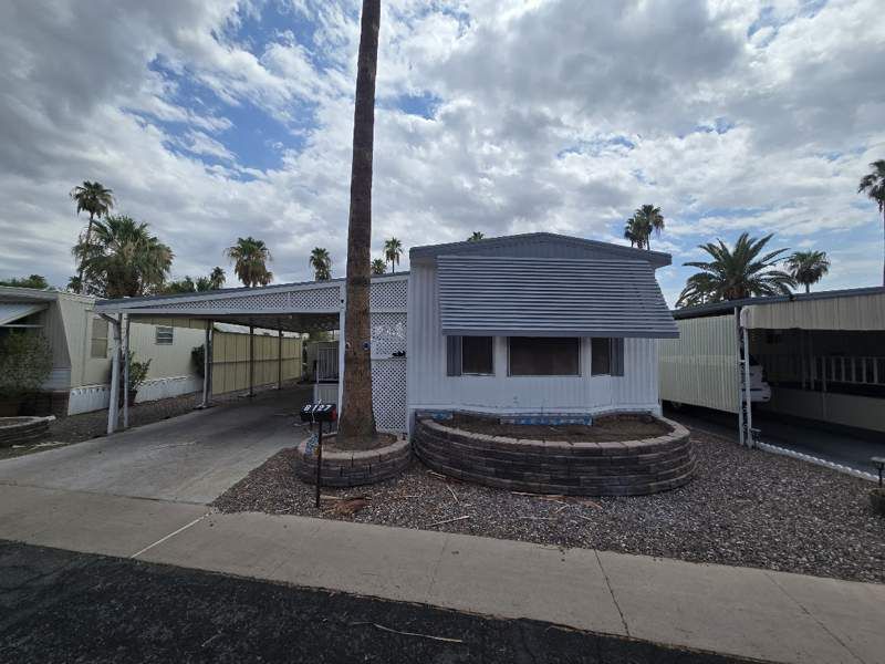 2050 W. Dunlap Ave #B127