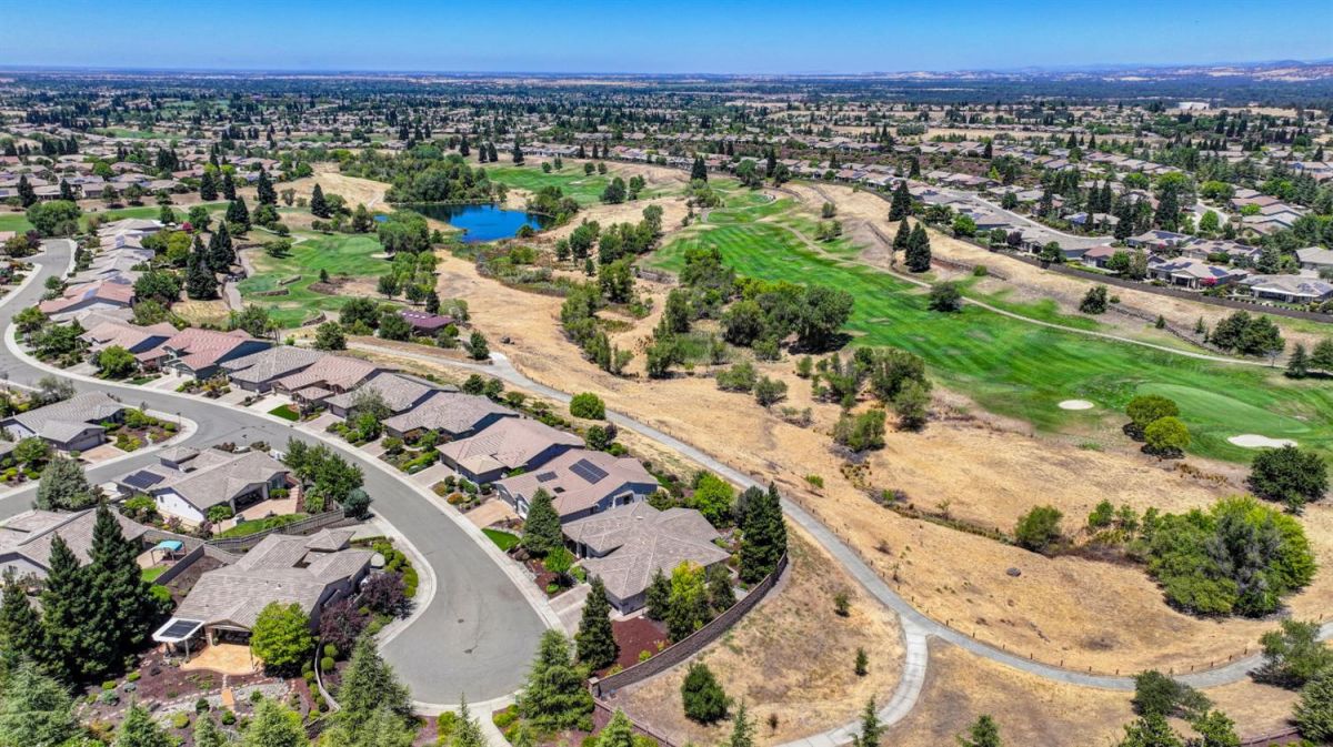 640 Loon Lake Court