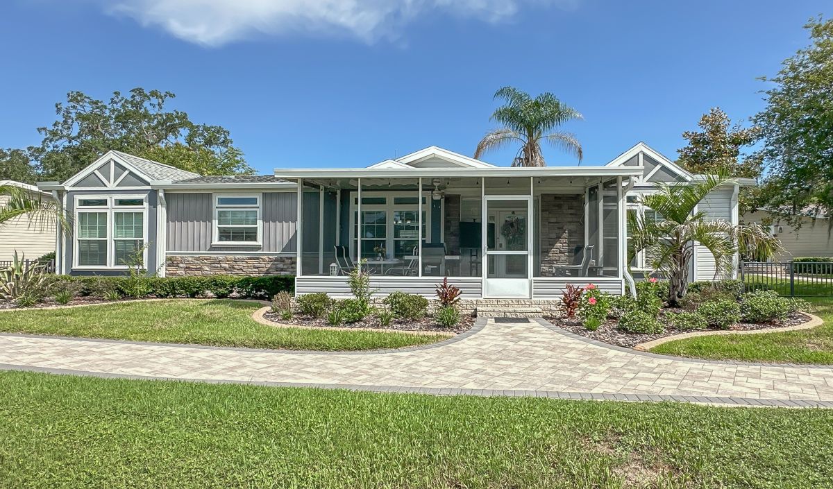 221 Sakura Ct.