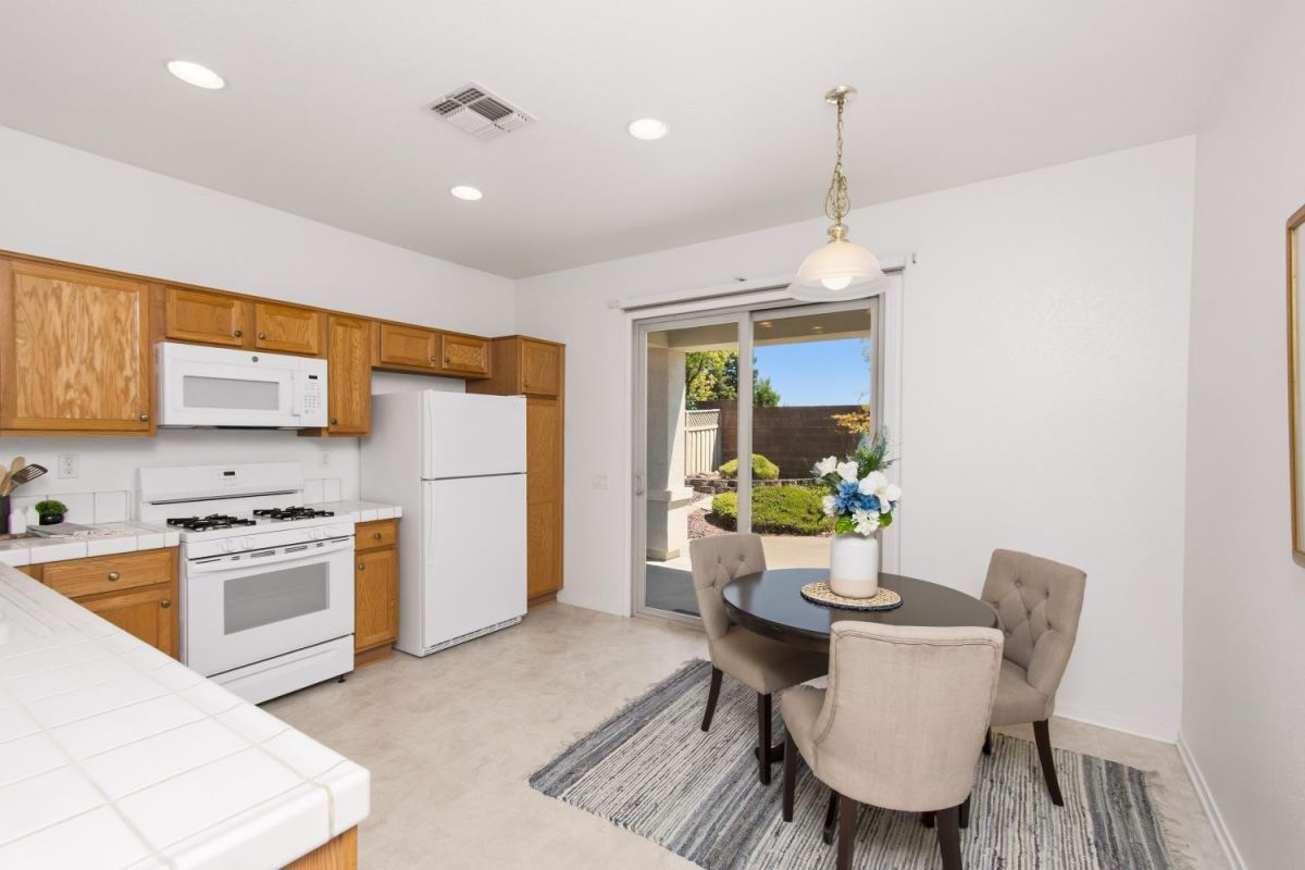 2297 Winding Way