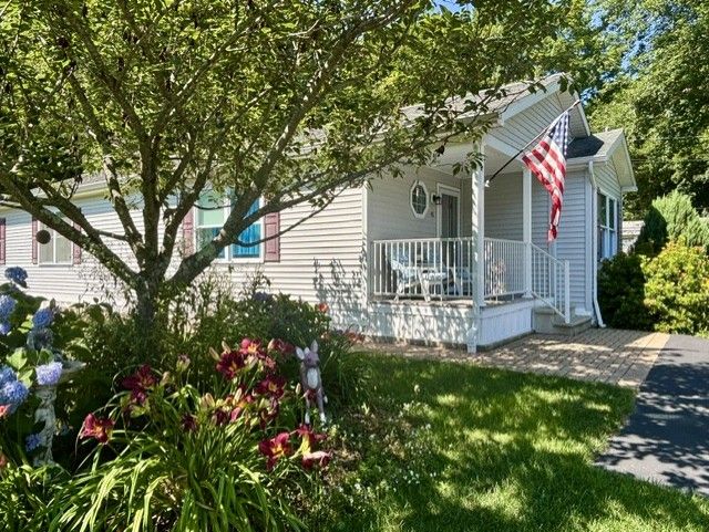 40 Whitewood Road
