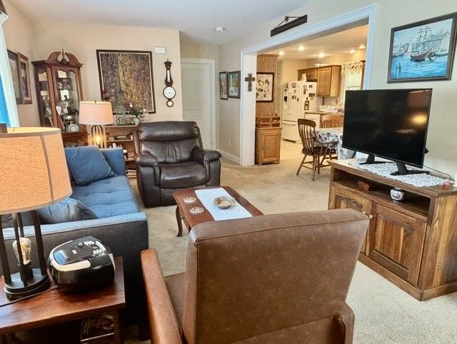 40 Whitewood Road