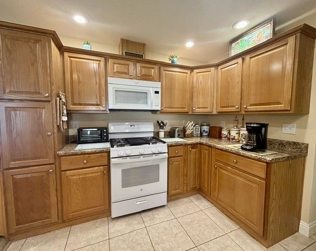 40 Whitewood Road