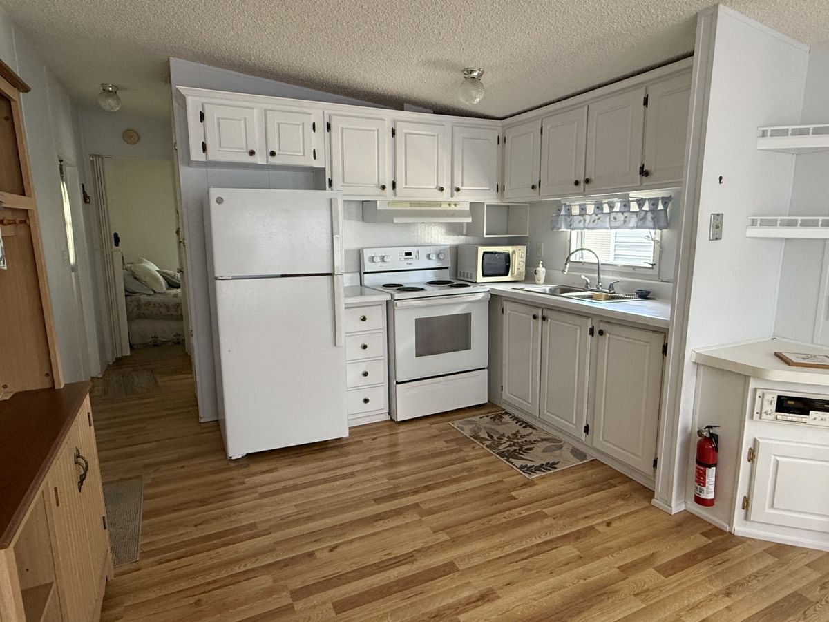 12 Tarpon Drive
