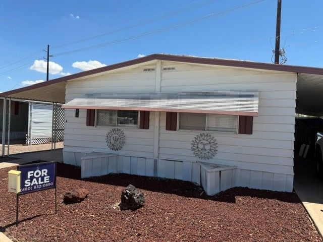 305 S. Val Vista Drive #4