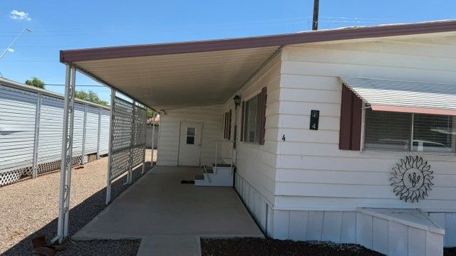 305 S. Val Vista Drive #4