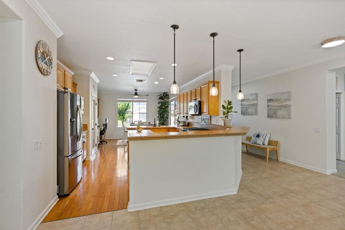1760 Barn Valley
