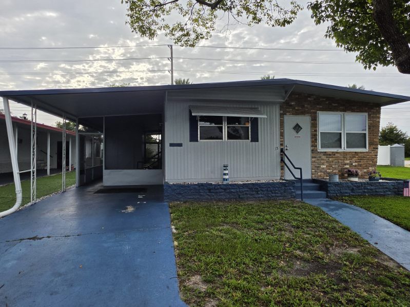 15 Ramada Drive