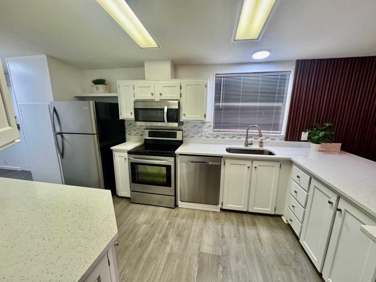 406 Windmill Blvd
